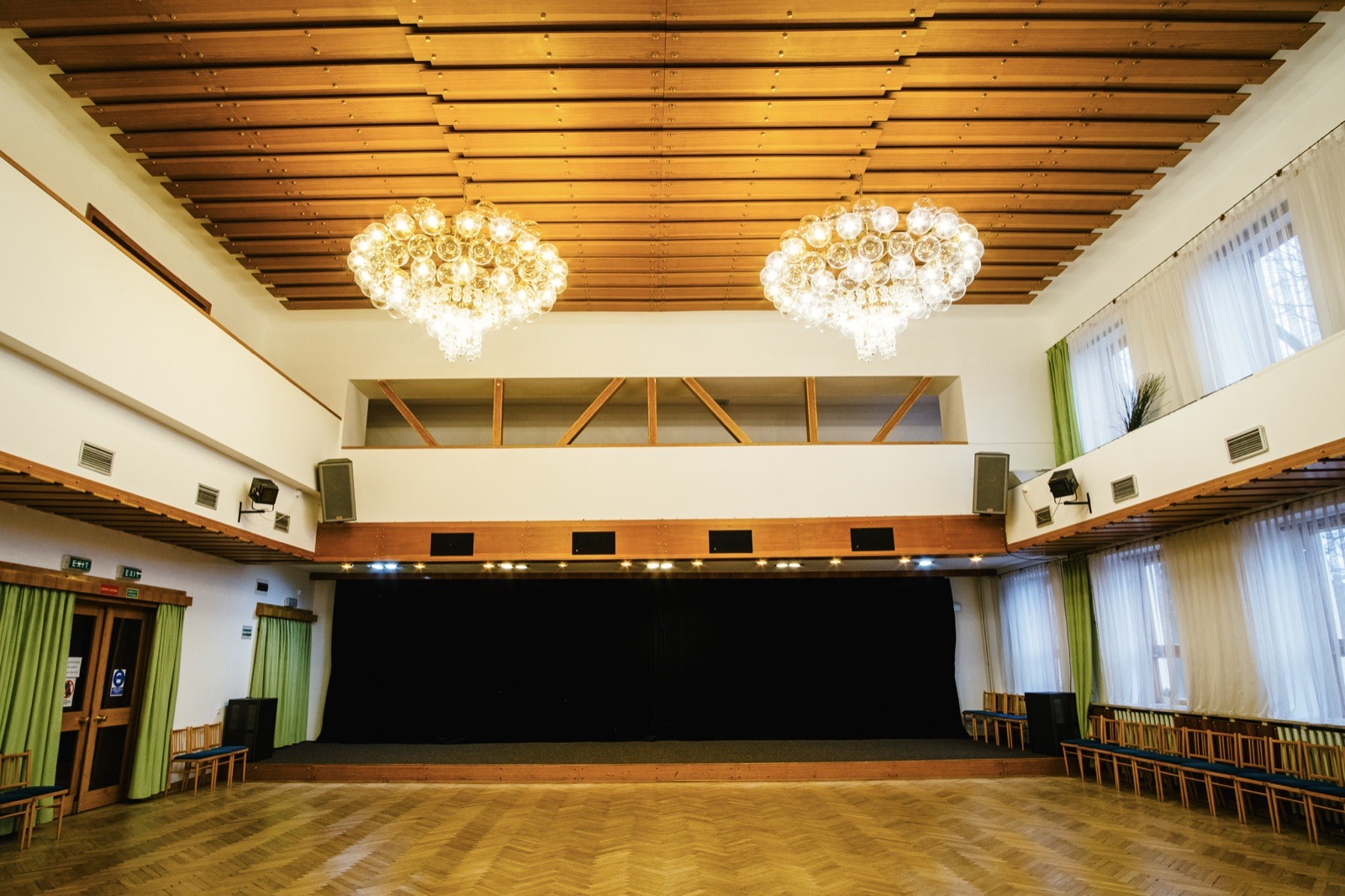 Společenský sál M-klubu